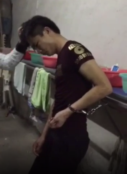 硬是一声都不坑