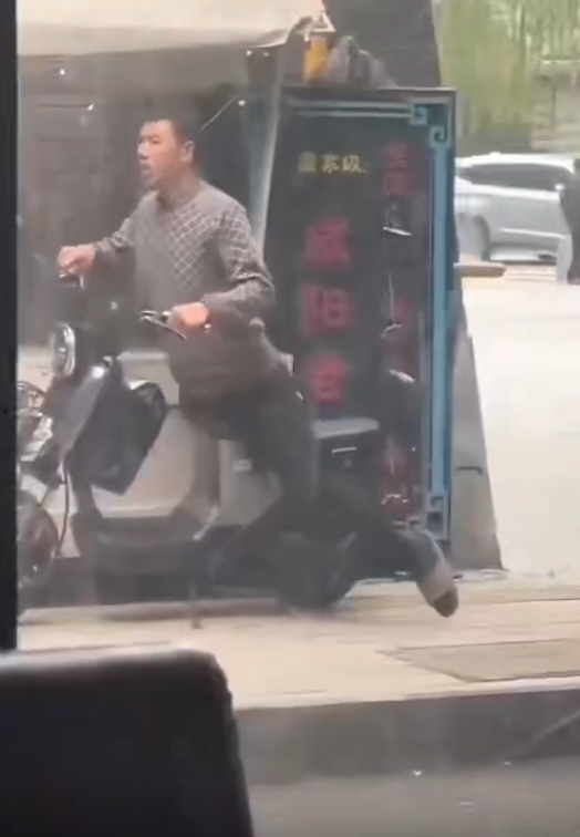 艹摩托车的神人啊