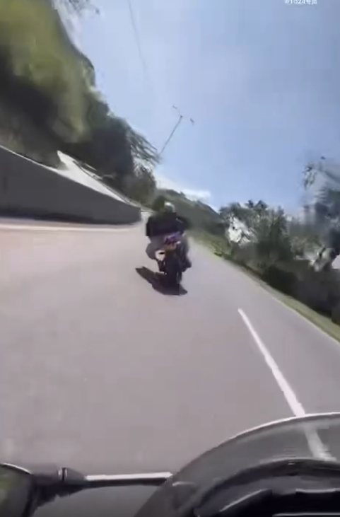 压弯的姿势很帅