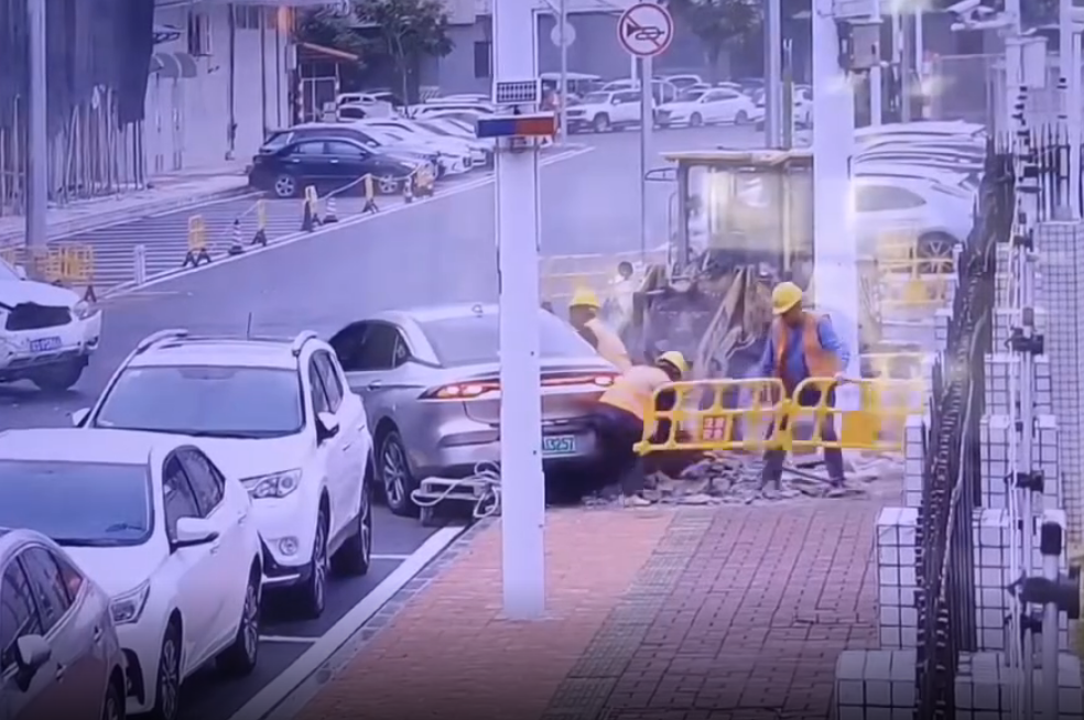 人倒霉喝水都塞牙