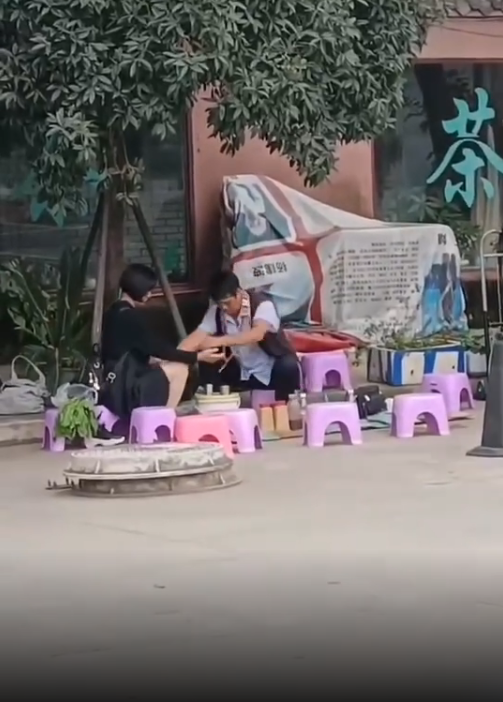 这是什么治疗手法？