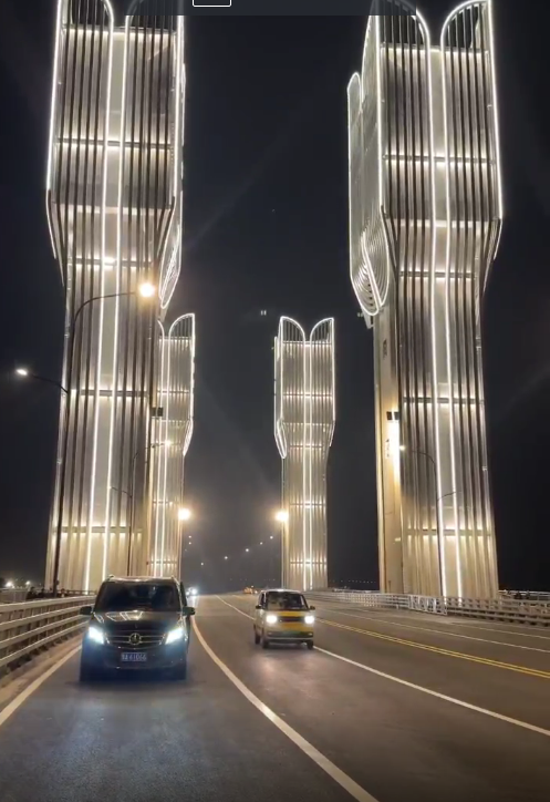 武汉迪迦大桥开通了