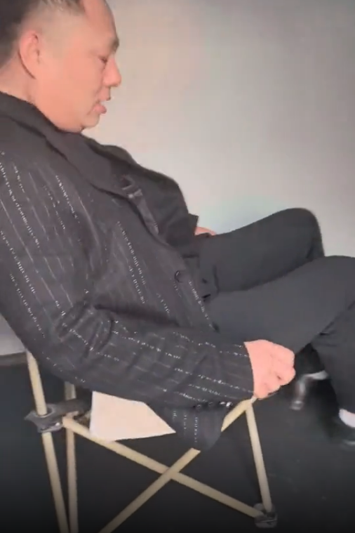 现在的老板不需要司机了