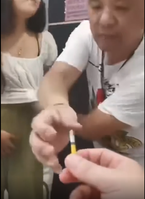 这招好啊，泡妞魔术