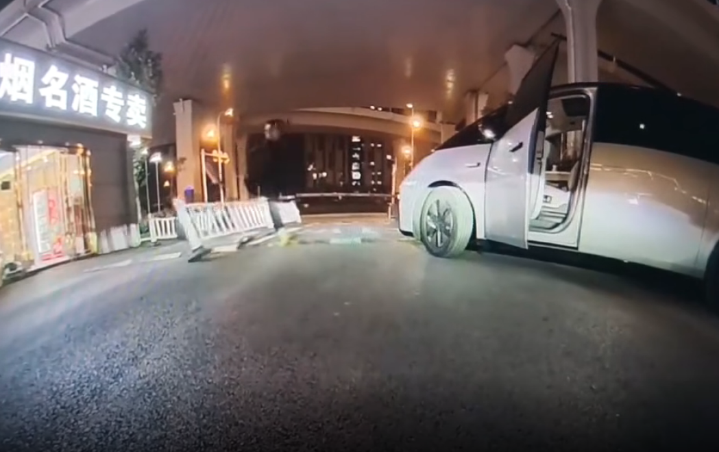 理想车主素质就是好