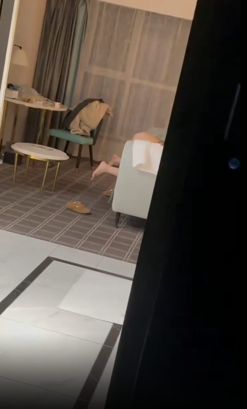 送外卖碰见这情况，仙人跳吗？