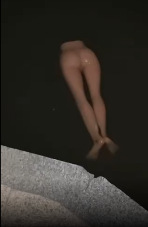 钓鱼佬夜钓突然碰见一双腿，太吓人了