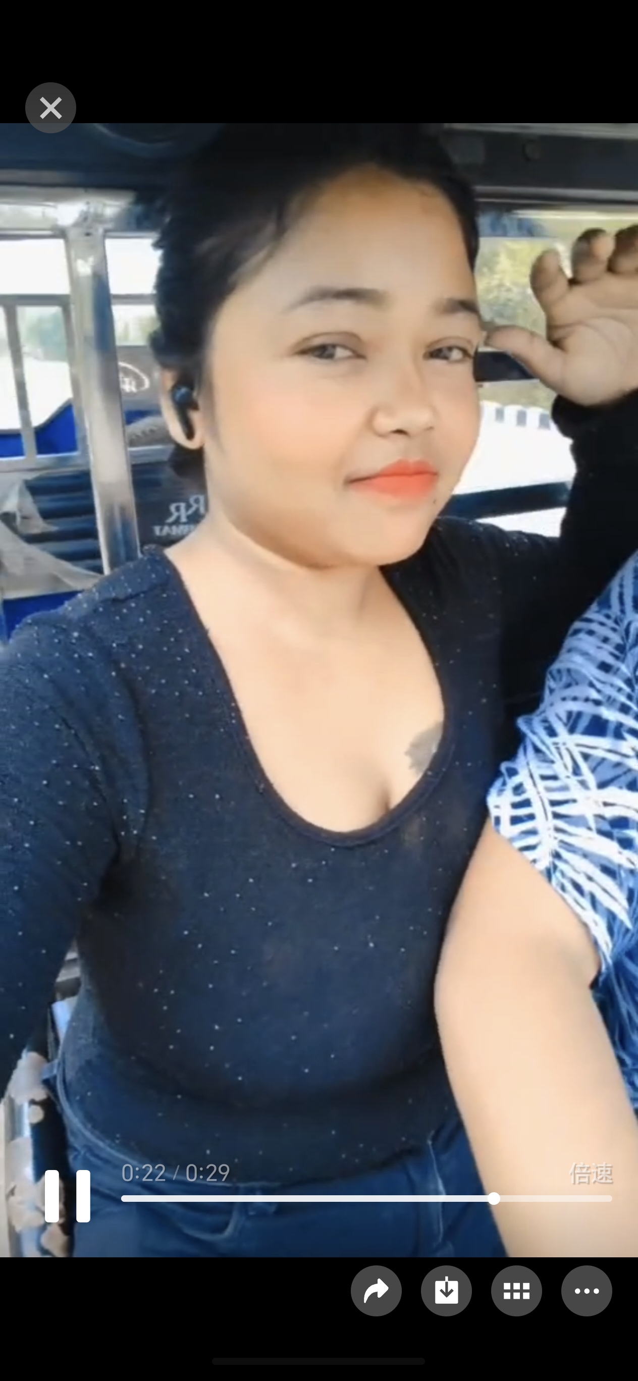 美女坐车一直被吃豆腐