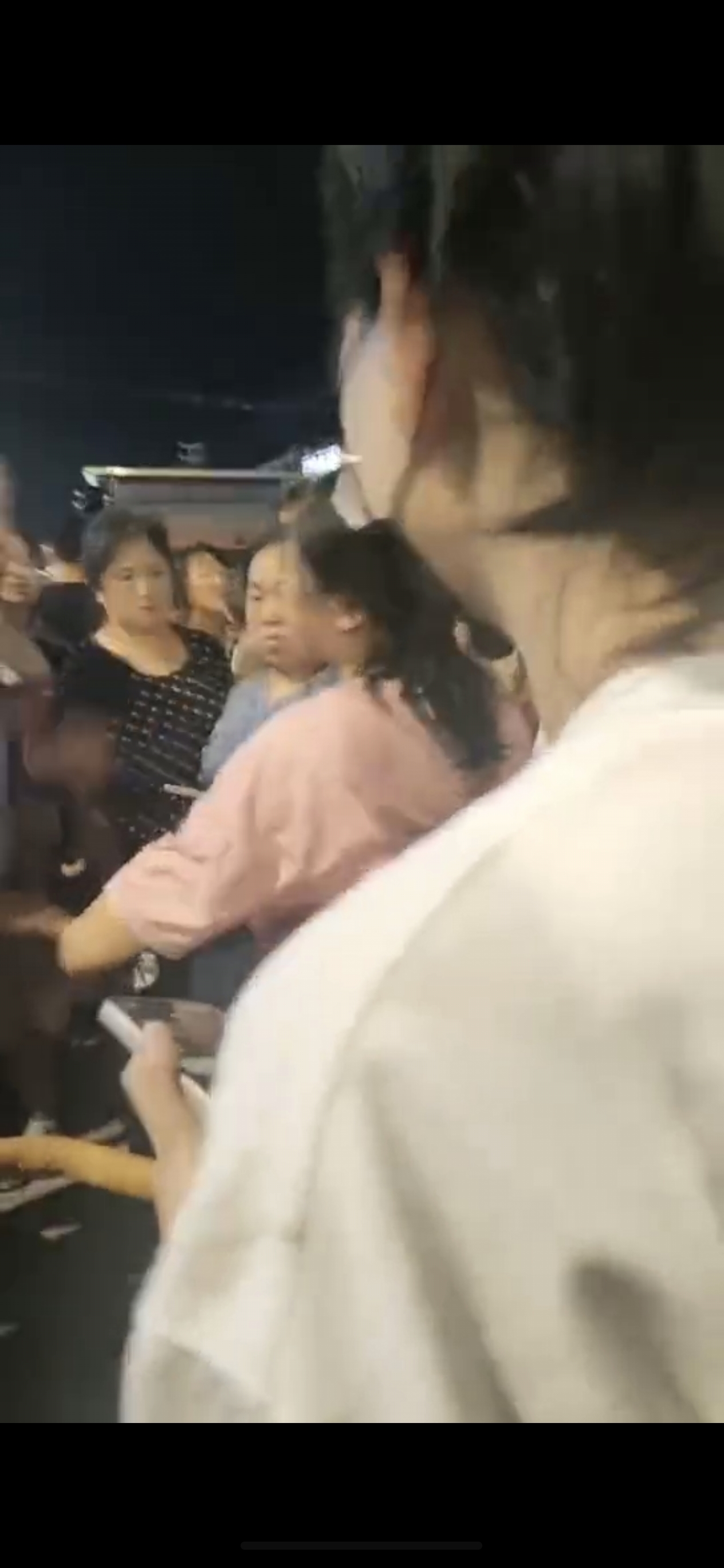 四川，现在的小三比正妻都还凶  